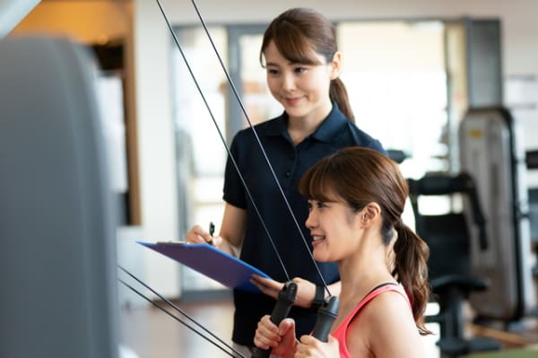 パーソナルトレーニングトレーナーの資格や経験は重要